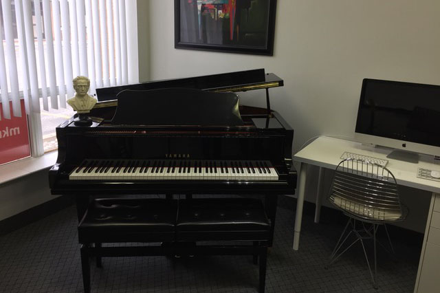 Piano studio